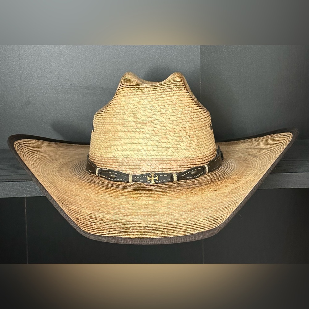 Men's Straw Cowboy Hat with Decorative Band - Natural